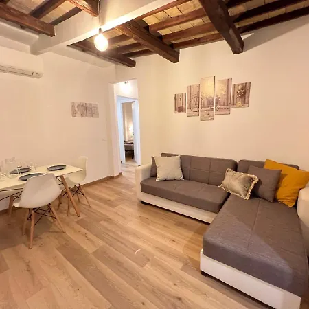 Apartmán New Opening! Marvelous With Pantheon View *