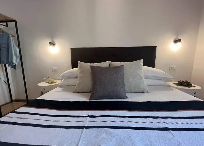 New Opening! Marvelous With Pantheon View *